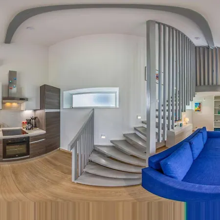Klara Apartment *
